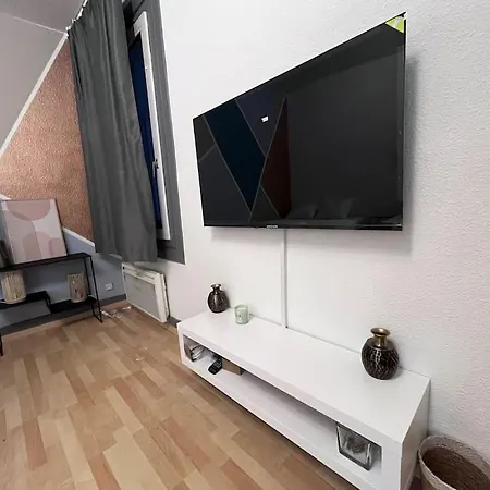 Cosy Rent Centre Tv Wifi Apartmán
