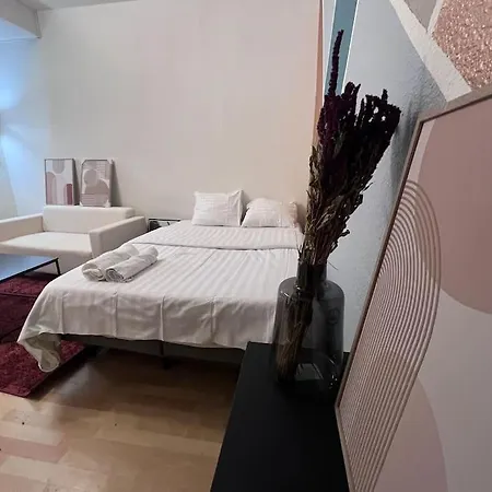 Lägenhet Cosy Rent Centre Tv Wifi *